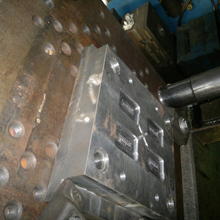 GIA CÔNG KHUÔN MẪU 